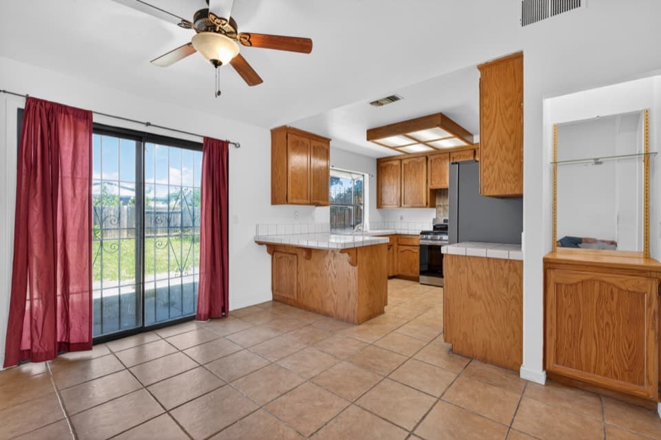 Dining room at 6505 Beamer Way